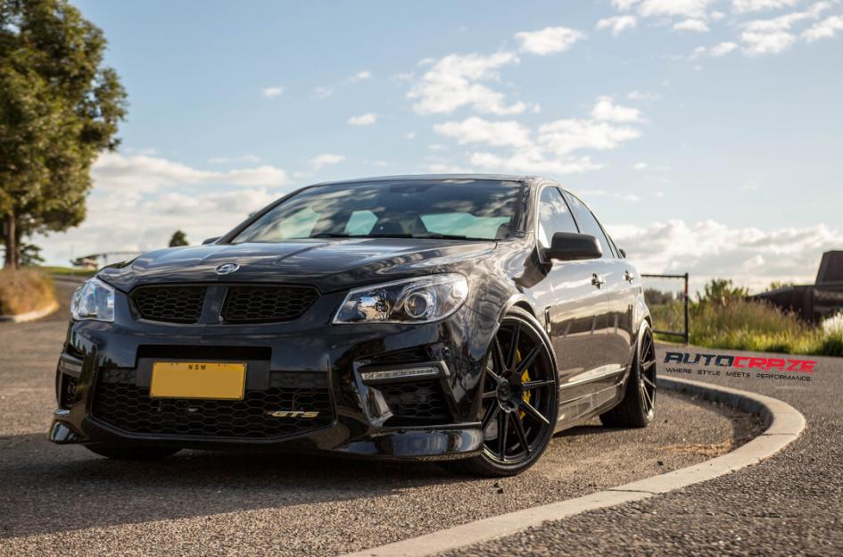 HOLDEN-COMMODORE-SF04-MATTE-BLACK-3