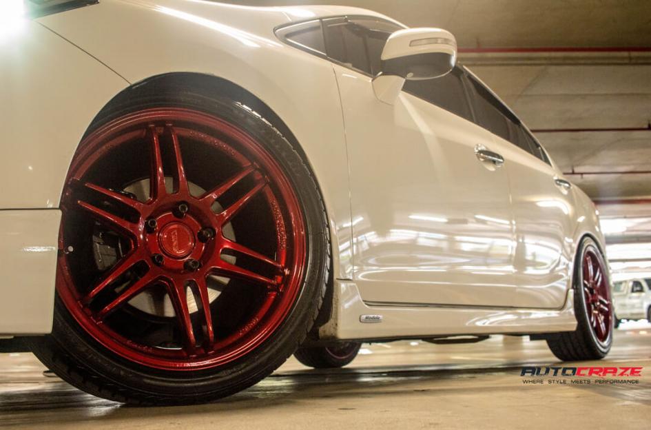 HONDA CIVIC 5 STUD SF01 SATIN BLACK