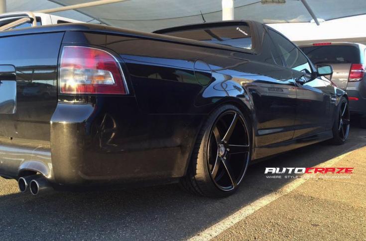 HOLDEN-COMMODORE-VE-UTE-CONQUISTA-7-SATIN-BLACK