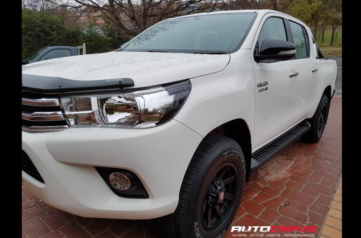 TOYOTA HILUX N80 4WD RAZORBACK FLAT BLACK