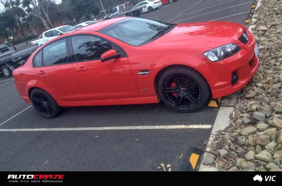 HOLDEN-COMMODORE-DICTATOR-MATTE-BLACK