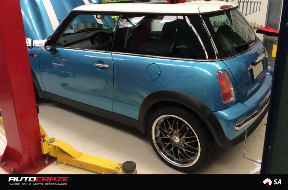 MINI-COOPER-S-OX631A-BLACK-MACHINED-LIP