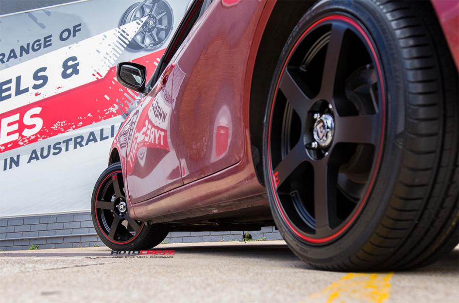 NISSAN PULSAR  5 STUD  MR116 MATTE BLACK RED EDGE
