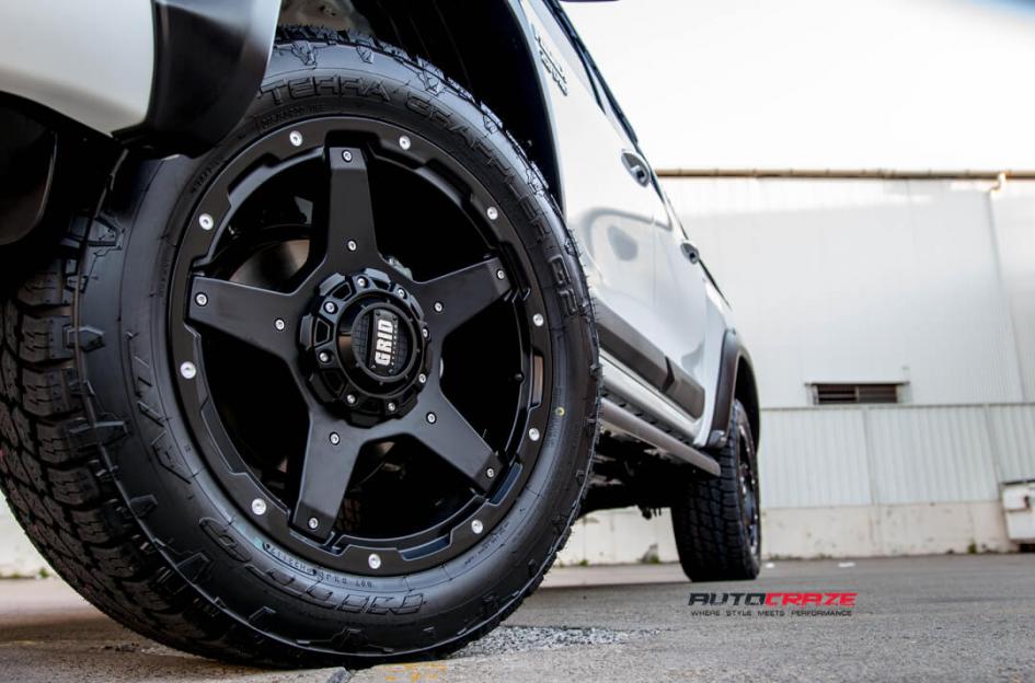TOYOTA HILUX N80 4WD GD04 MATTE BLACK