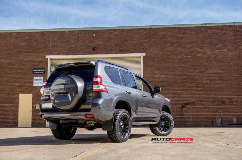 TOYOTA-PRADO-VAPOR-MATTE-BLACK