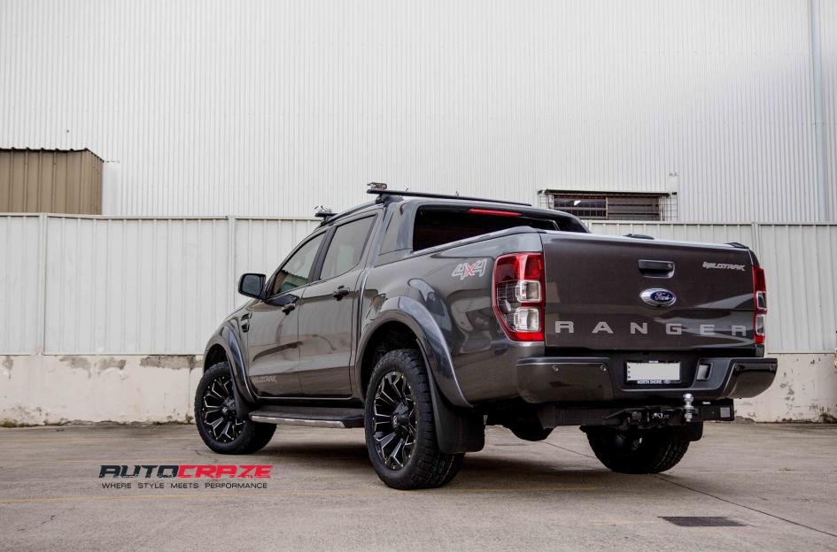 FORD RANGER ASSAULT GLOSS BLACK MILLED ACCENTS