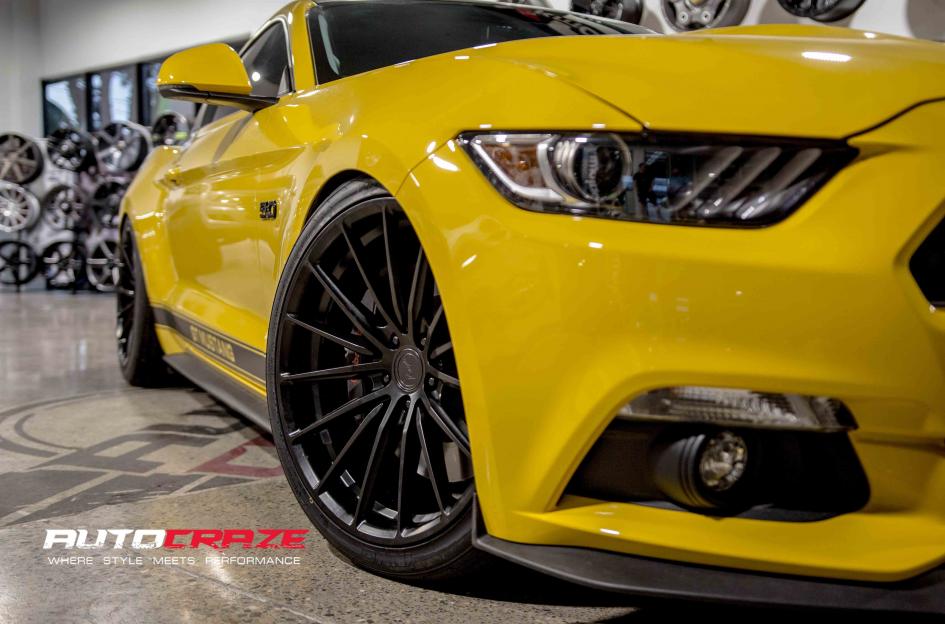 FORD MUSTANG SF09 SATIN BLACK