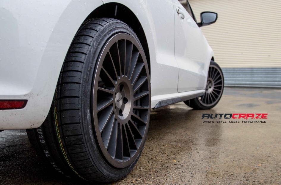 VOLKSWAGEN POLO IND T MATTE BLACK TINTED FACE