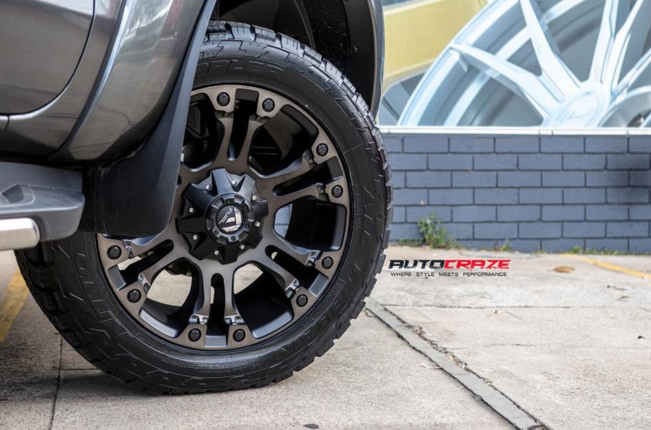 FORD-RANGER-VAPOR-BLACK-MACHINED-WITH-DARK-TINT