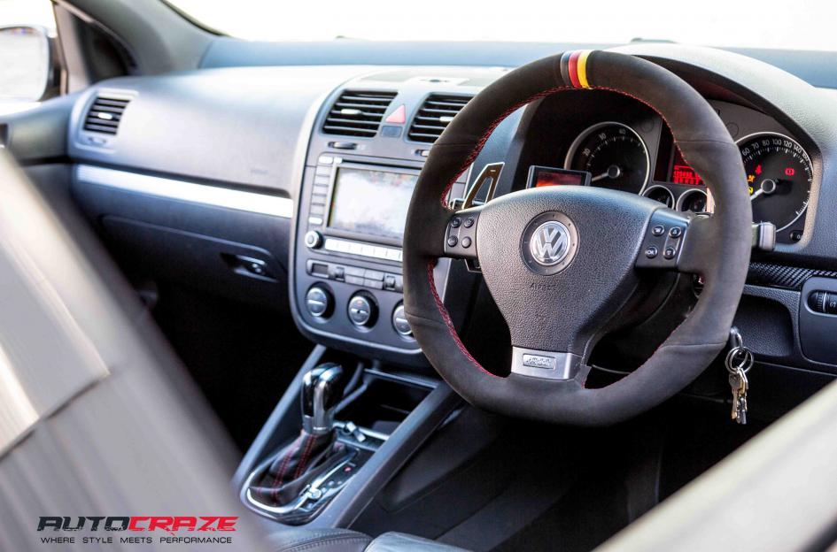 VOLKSWAGEN-GOLF-TMB-SILVER-MACHINED-FACE-2