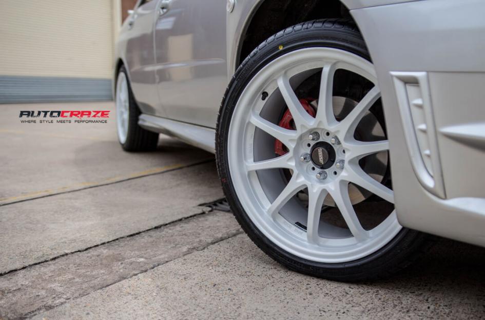 SUBARU WRX ROTATE WHITE