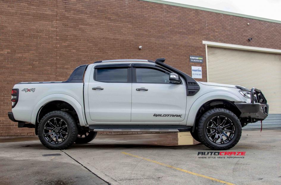 FORD RANGER SELKIRK GLOSS BLACK MILLED