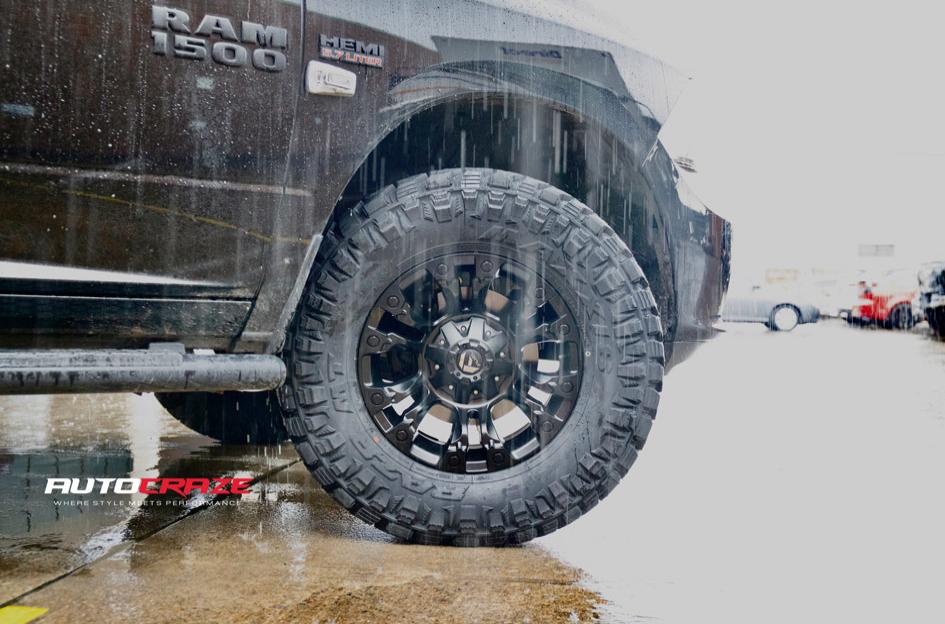 DODGE-RAM-VAPOR-MATTE-BLACK