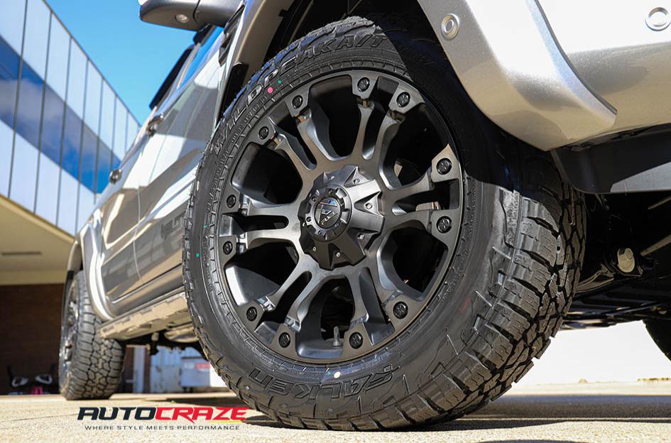FORD-RANGER-VAPOR-BLACK-MACHINED-WITH-DARK-TINT