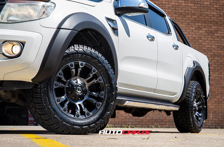 FORD-RANGER-VAPOR-BLACK-MACHINED-WITH-DARK-TINT