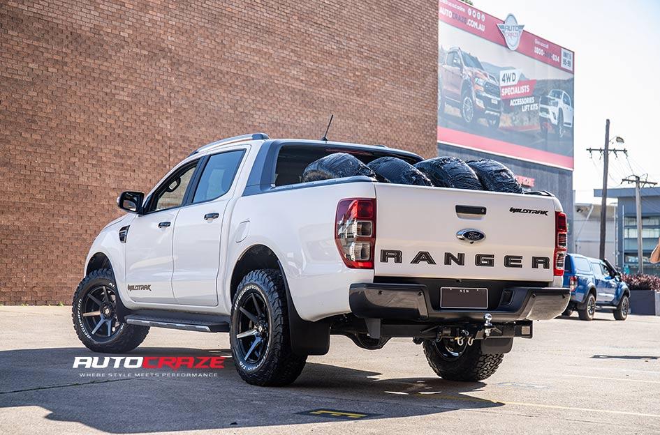 FORD RANGER AVALANCHE MATTE BLACK GREY FACE
