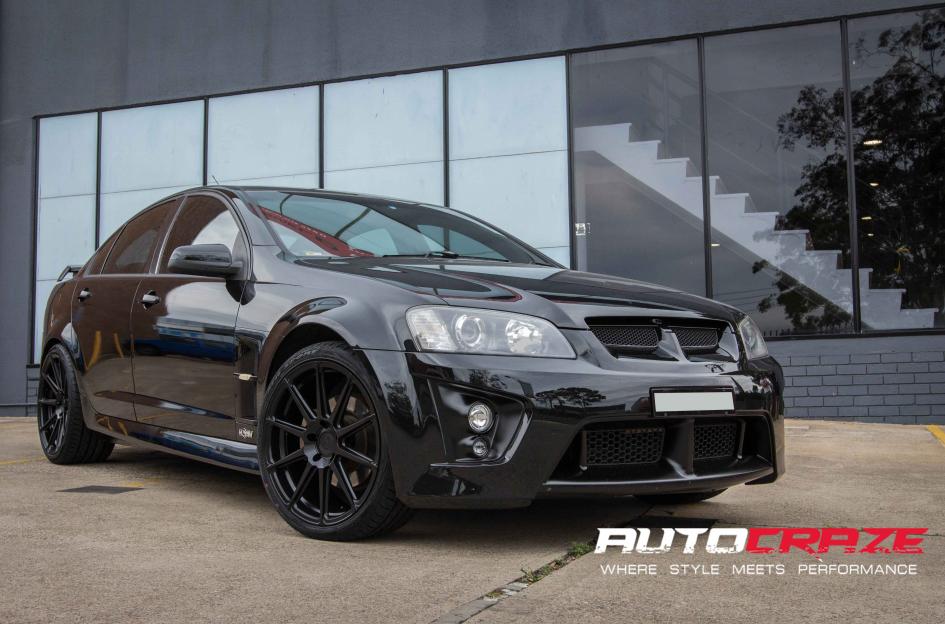HOLDEN-COMMODORE-SF04-MATTE-BLACK