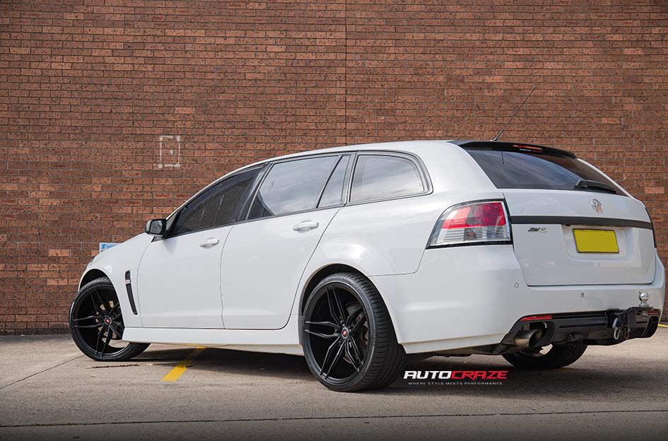 HOLDEN-COMMODORE-IFG37-BLACK