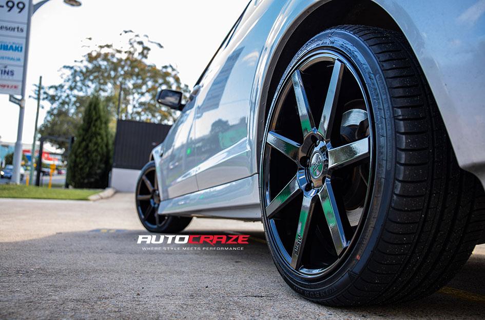 HOLDEN-COMMODORE-VE-UTE-VERONA-GLOSS-BLACK