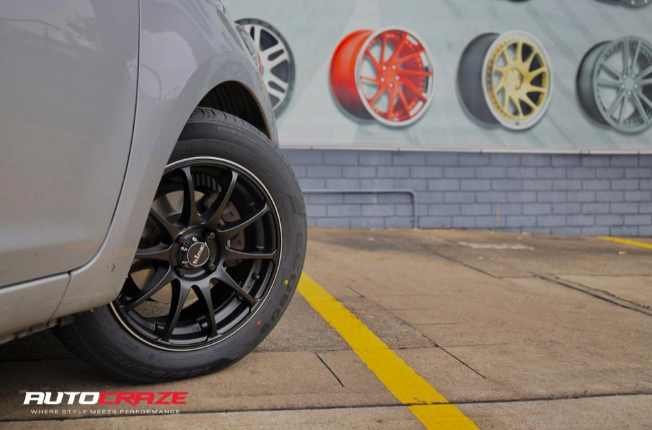 HYUNDAI I20 HALO SATIN BLACK