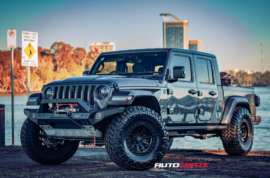 JEEP GLADIATOR COVERT MATTE BLACK