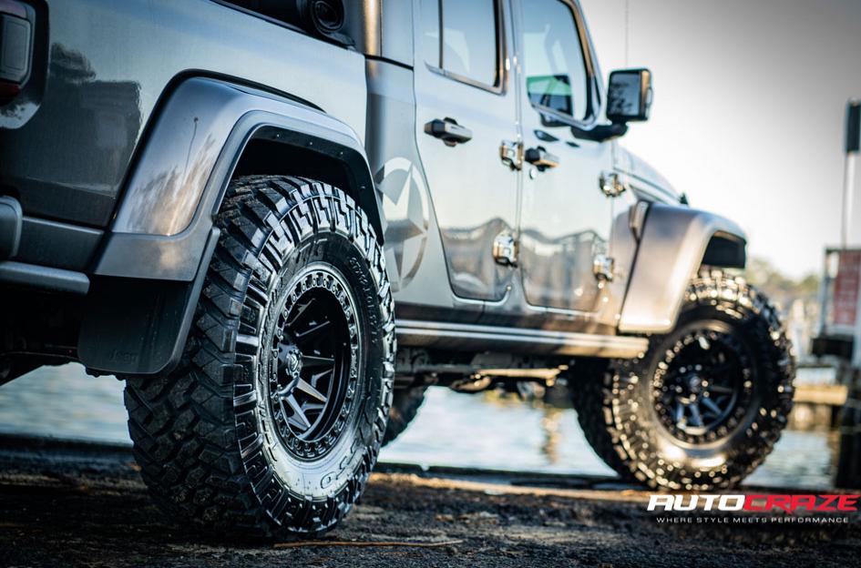 JEEP GLADIATOR COVERT MATTE BLACK