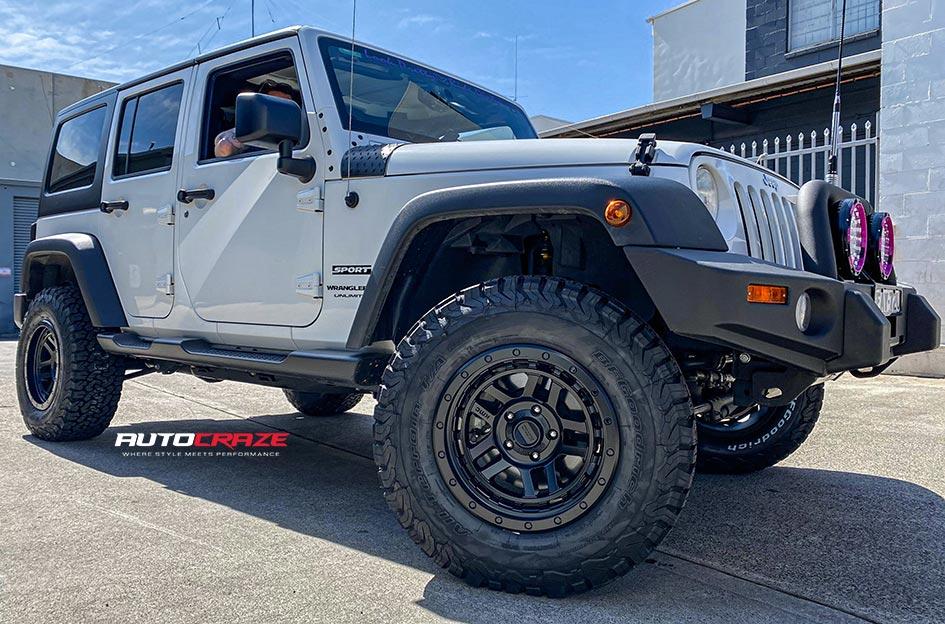 JEEP WRANGLER RECON XD SATIN BLACK