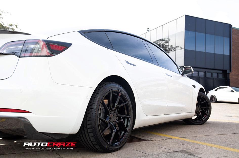 TESLA MODEL 3 VORTEX GLOSS BLACK