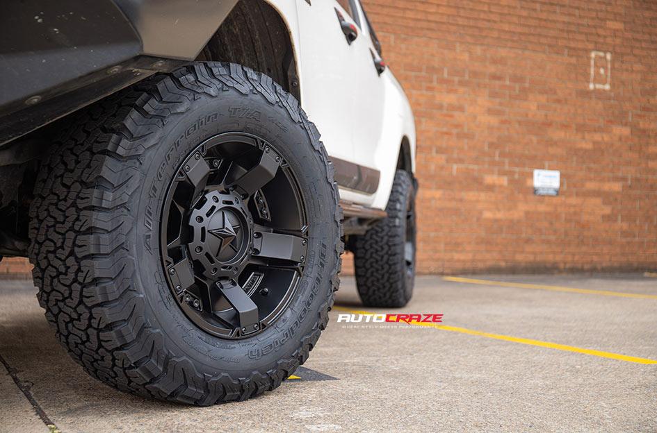 TOYOTA HILUX 4WD ROCKSTAR XD MATTE BLACK