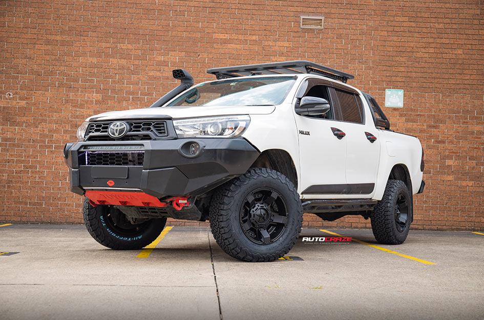 TOYOTA HILUX 4WD ROCKSTAR XD MATTE BLACK