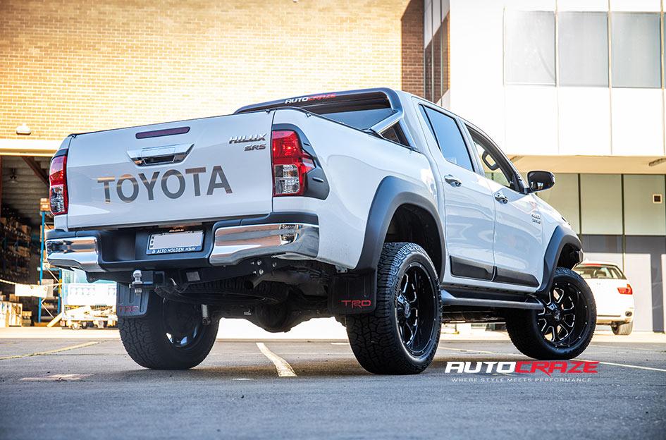 TOYOTA HILUX N80 4WD BUCK 25 XD MATTE BLACK MACHINED FACE