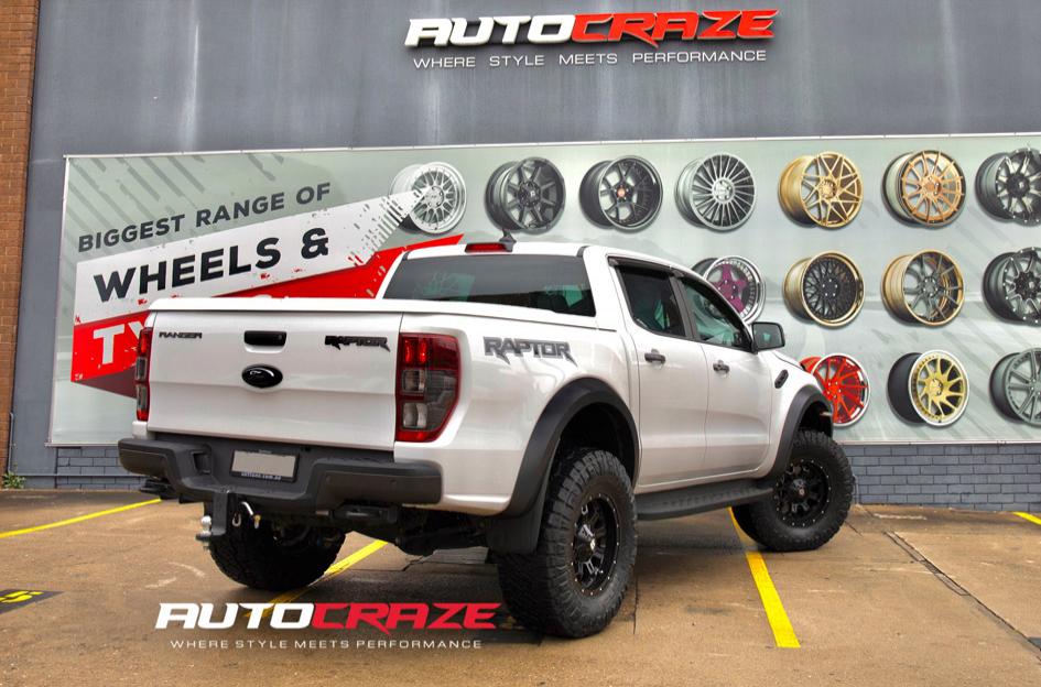 FORD RANGER RAPTOR HURRICANE MATTE BLACK