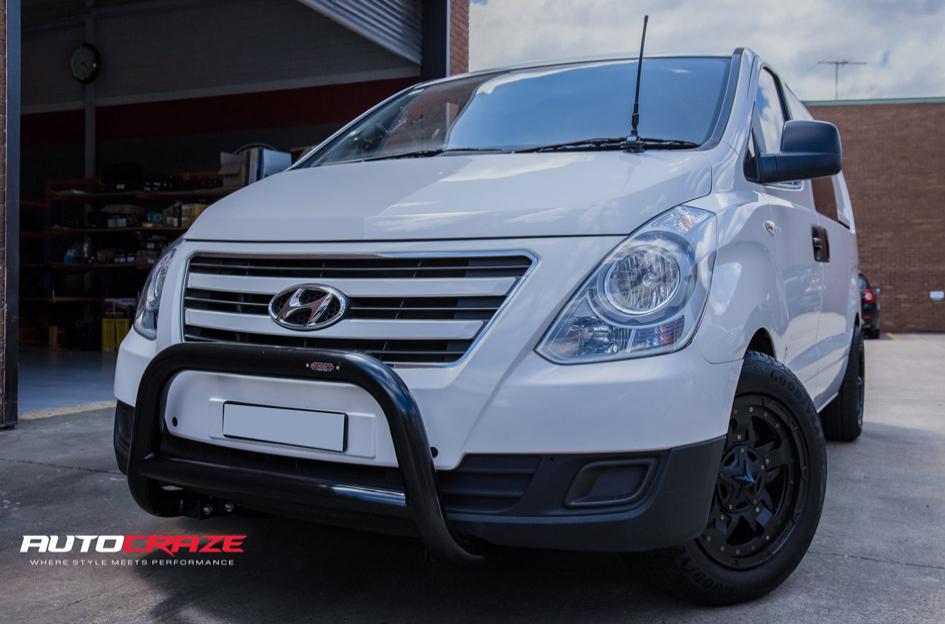 HYUNDAI-ILOAD-ROCKSTAR-XD-MATTE-BLACK