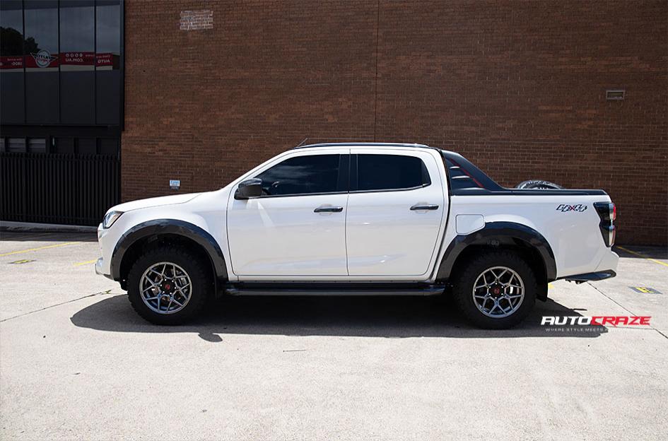 ISUZU DMAX SABBATH HYPERBLACK