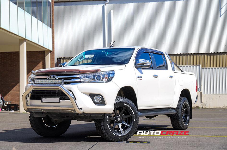 TOYOTA HILUX 4WD AVALANCHE MATTE BLACK FRONT MILLED