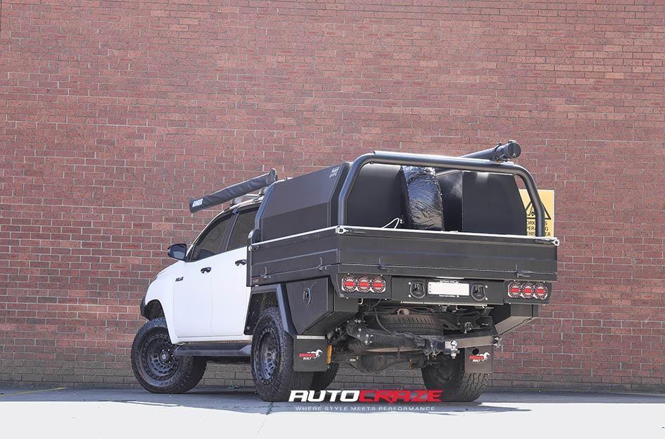 TOYOTA HILUX N80 4WD ZEPHYR MATTE BLACK