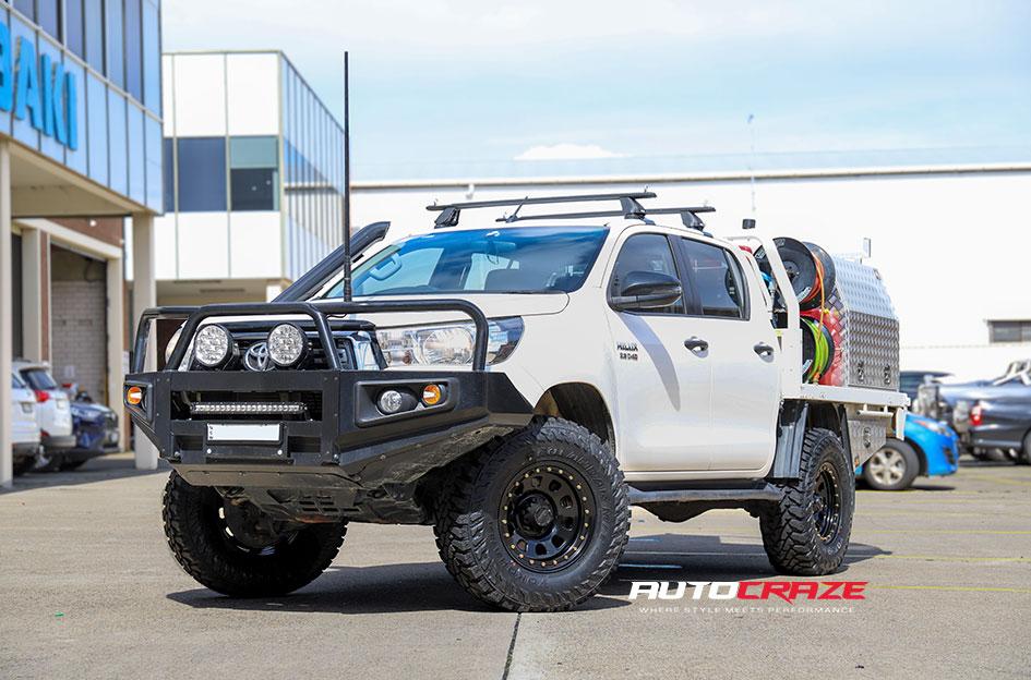 TOYOTA HILUX N80 4WD D LOCKER BLACK