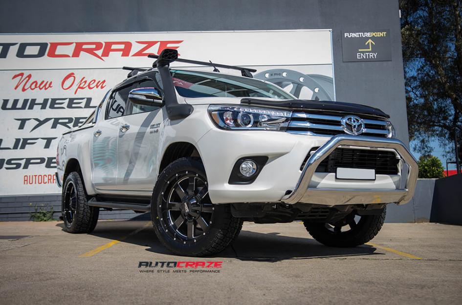 TOYOTA HILUX N80 4WD MO962 GLOSS BLACK
