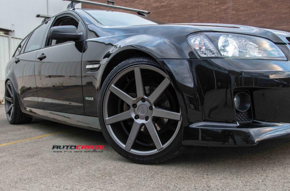 HOLDEN-COMMODORE-VERONA-MATTE-GUN-METAL