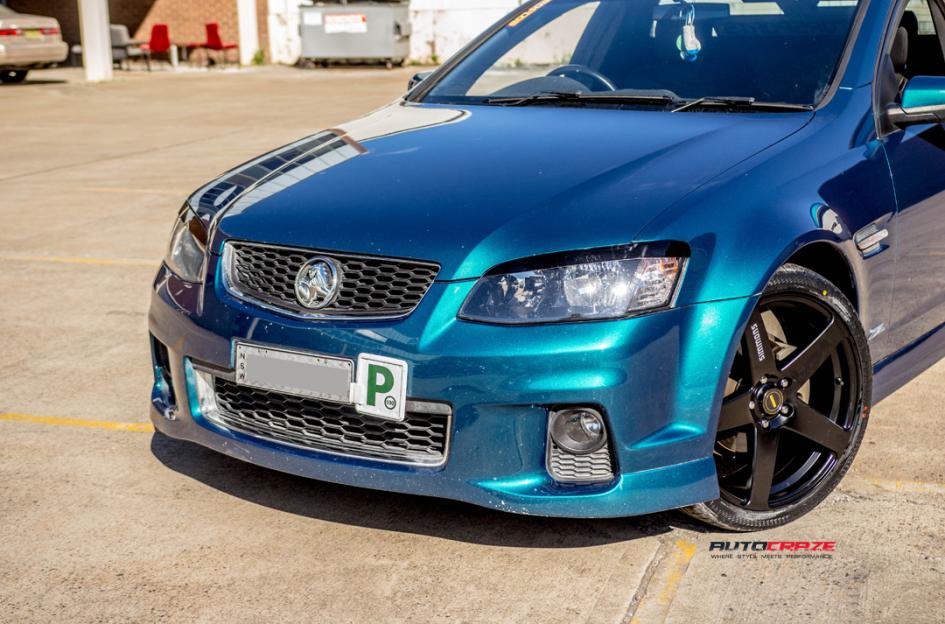 HOLDEN-COMMODORE-FRC-FLAT-BLACK