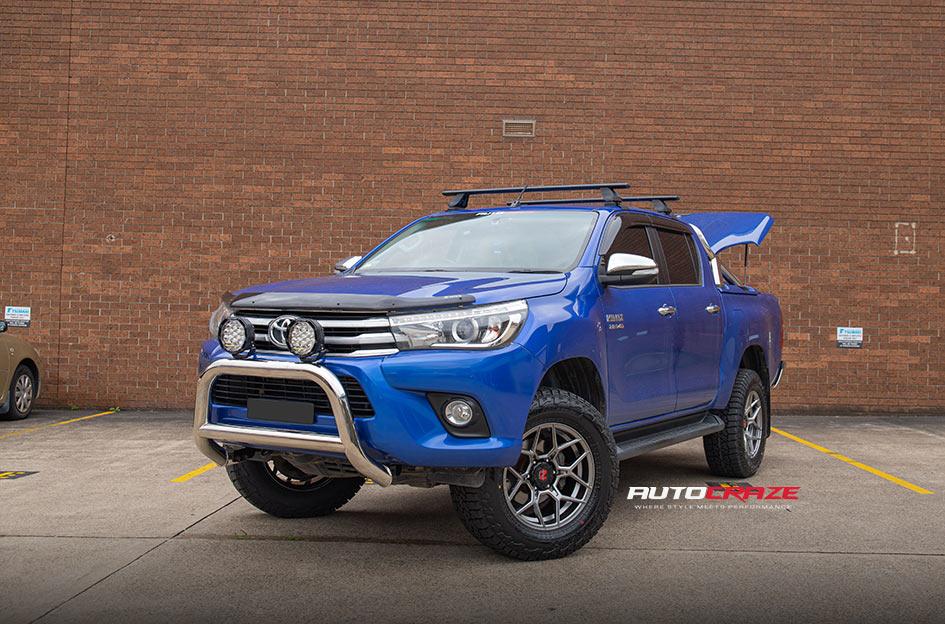 TOYOTA HILUX 4WD SABBATH HYPERBLACK