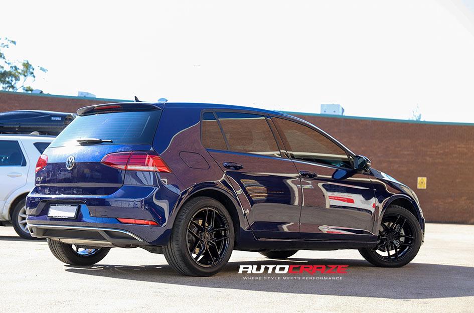 VOLKSWAGEN-GOLF-TARO-GLOSS-BLACK