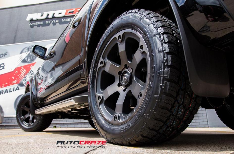 FORD RANGER BEAST BLACK MACHINED WITH DARK TINT