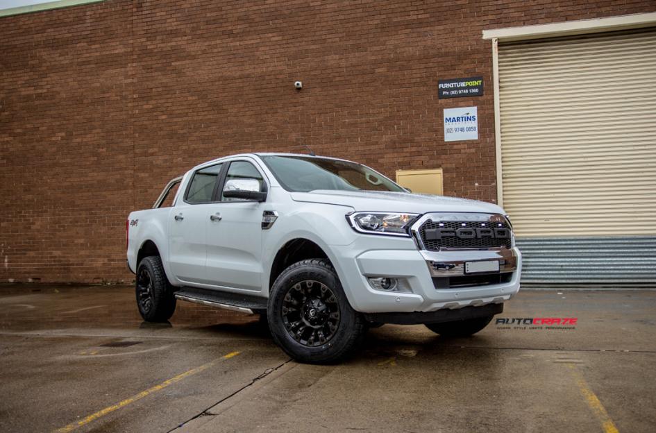 FORD-RANGER-VAPOR-BLACK-MACHINED-WITH-DARK-TINT