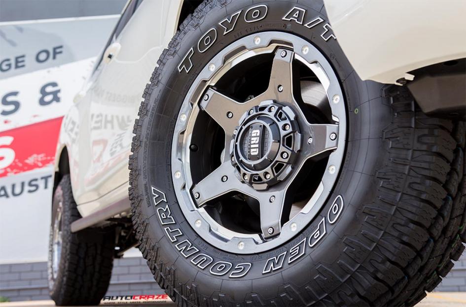 TOYOTA-PRADO-GD04-GRAPHITE-WITH-MILLED-ACCENTS