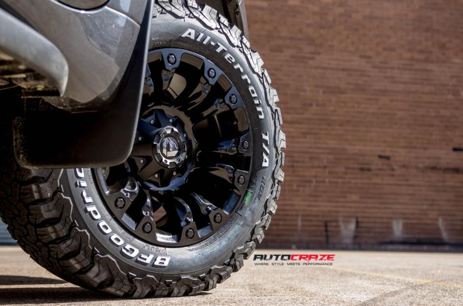 TOYOTA-PRADO-VAPOR-MATTE-BLACK