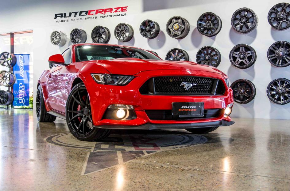 FORD MUSTANG SF06 SATIN BLACK