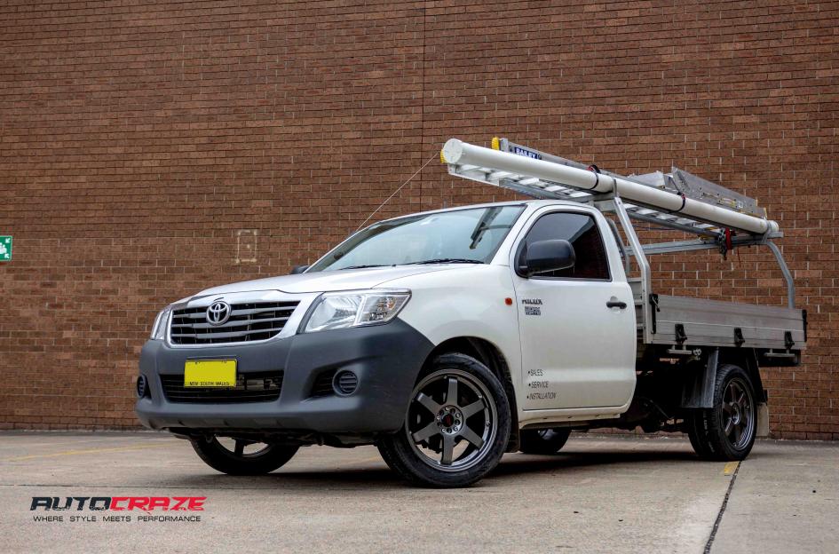 TOYOTA HILUX 2WD (2005 ONWARDS) DRIFTER GUN METAL MATTE