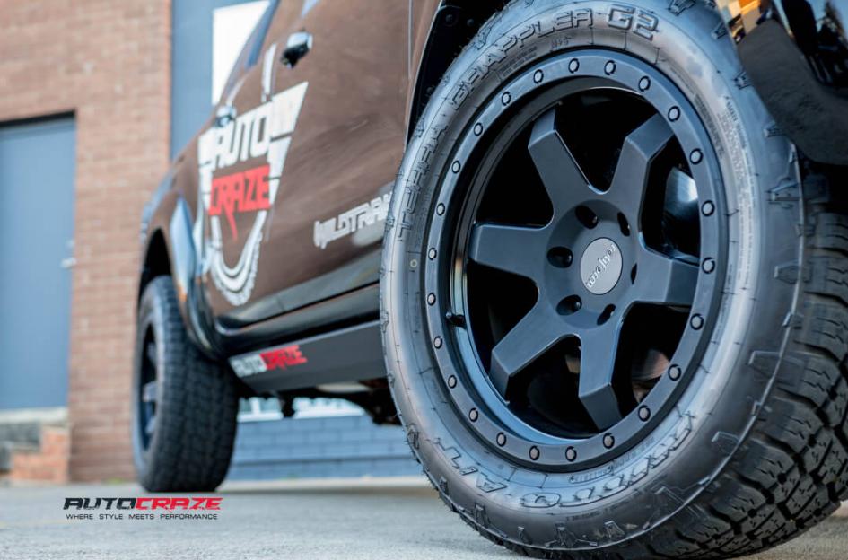 FORD-RANGER-SIX-MATTE-BLACK-FACE-WITH-GLOSS-BLACK-WINDOWS