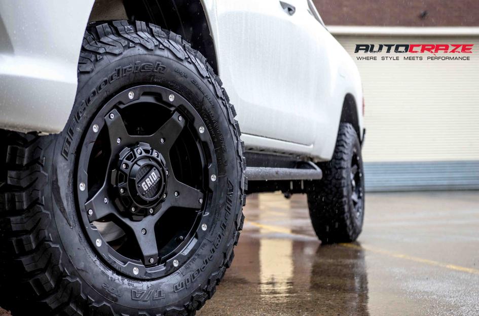 TOYOTA HILUX N80 4WD GD04 MATTE BLACK